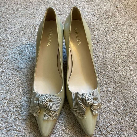 PRADA womens leather cream white bow kitten heels size 38.5(8) - Picture 3 of 8